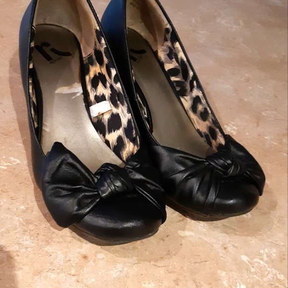 Report Black Wedge Heels with Bow - Picture 3 of 10